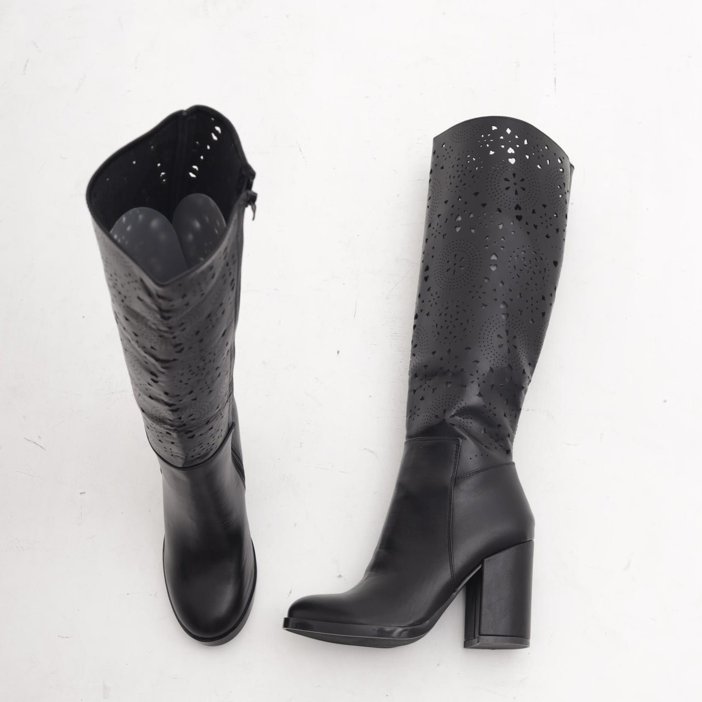 STIVALE TACCO TRAFORATO NERO<BR/>