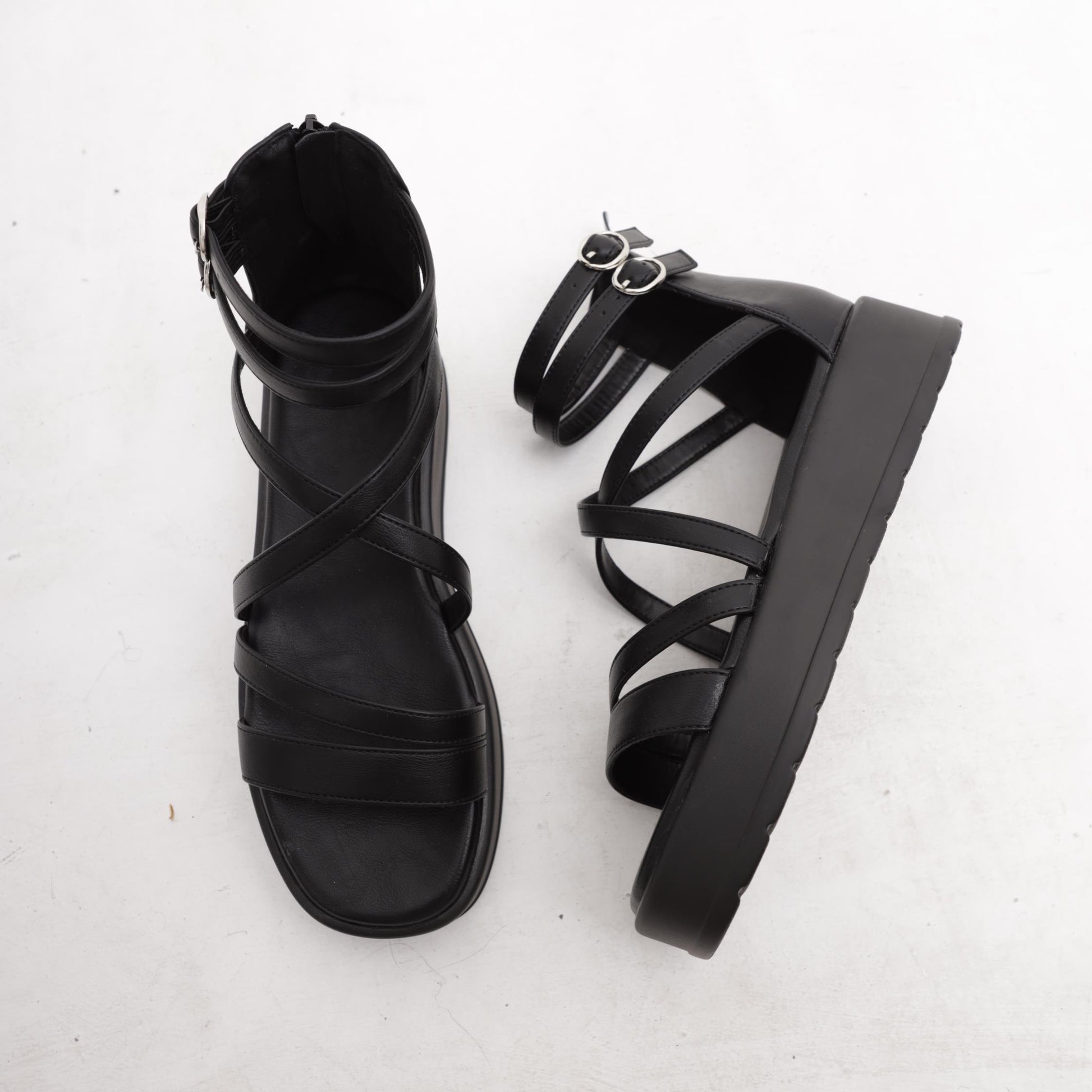 SANDALO FLATFORM FASCETTE NERO 