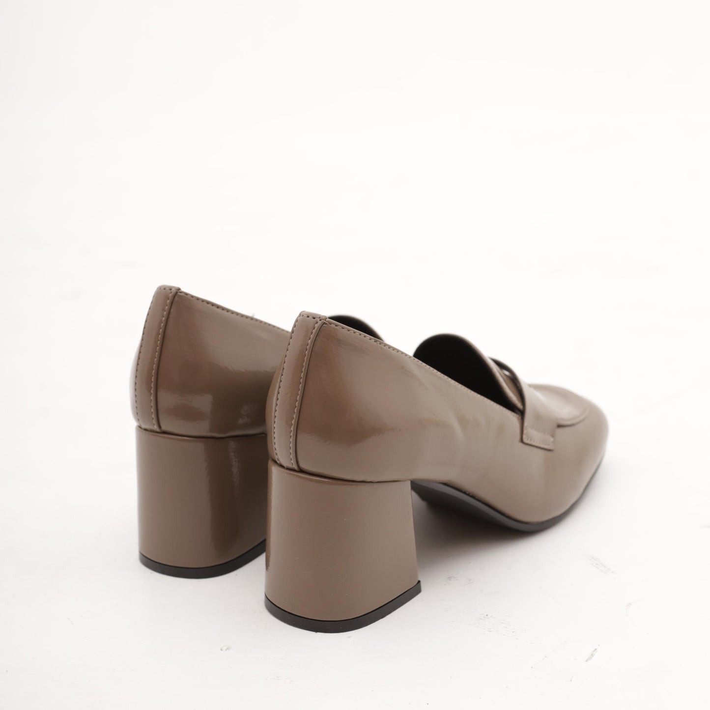 MOCASSINO TACCO LISCIO TAUPE 
