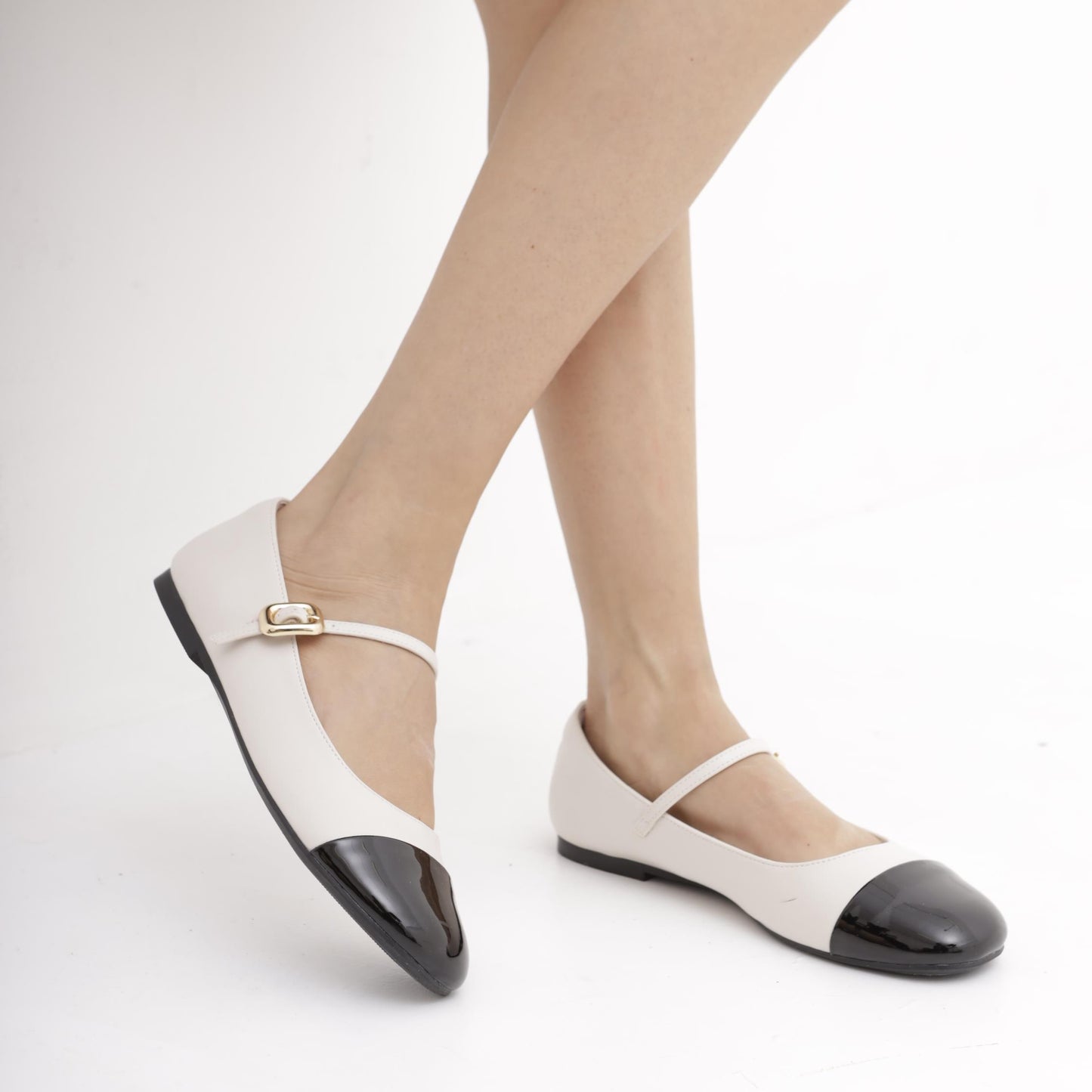 MARY JANE FLAT CON PUNTALE PANNA 