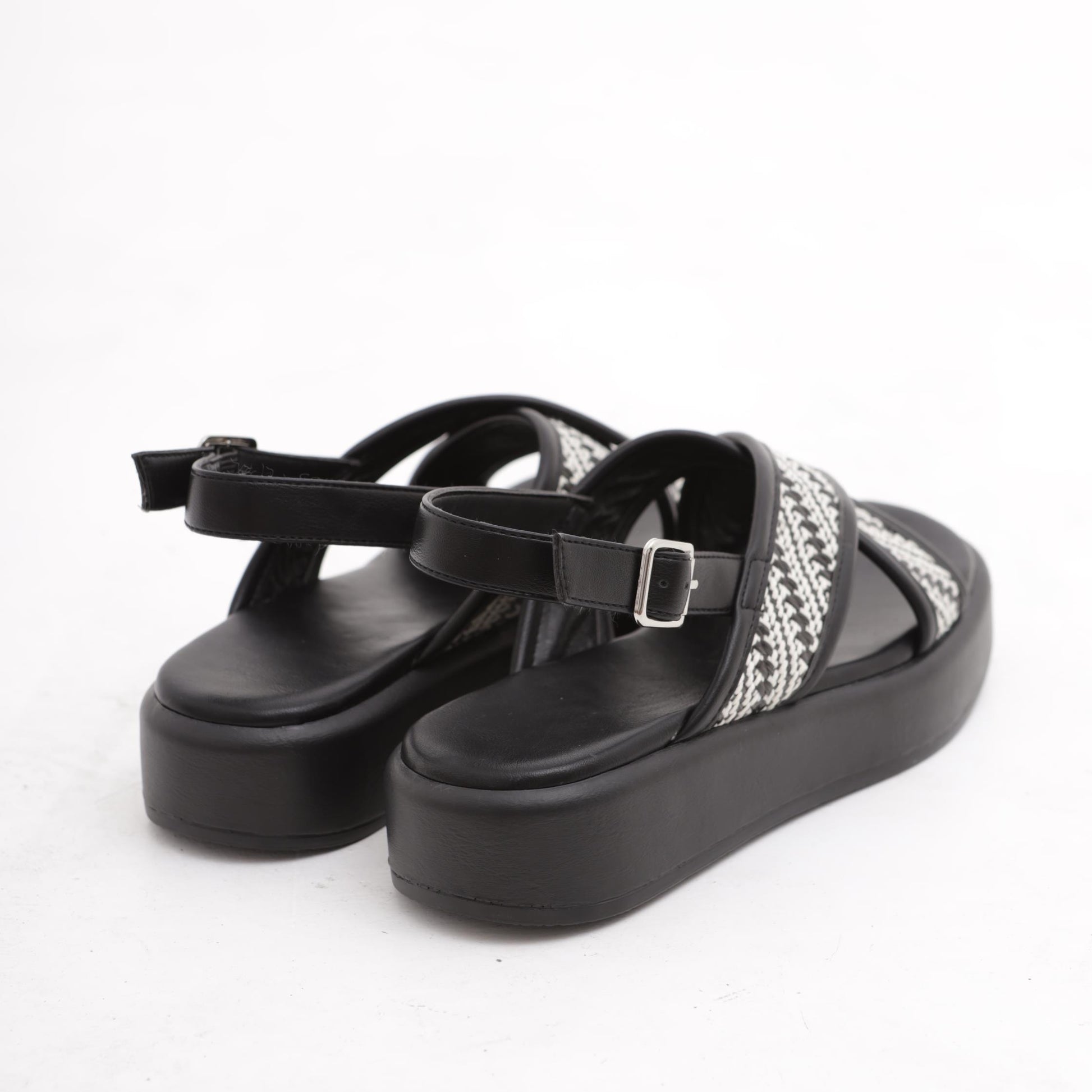 SANDALO FLATFORM INCROCIO NERO 